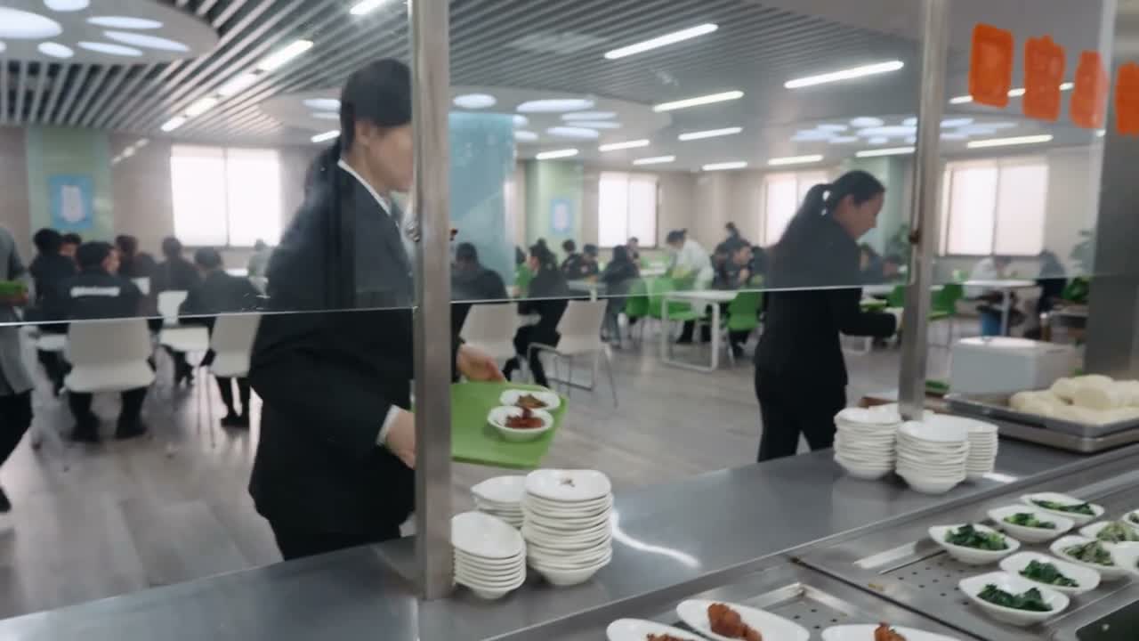 现在的年轻人 哪个是省油的灯