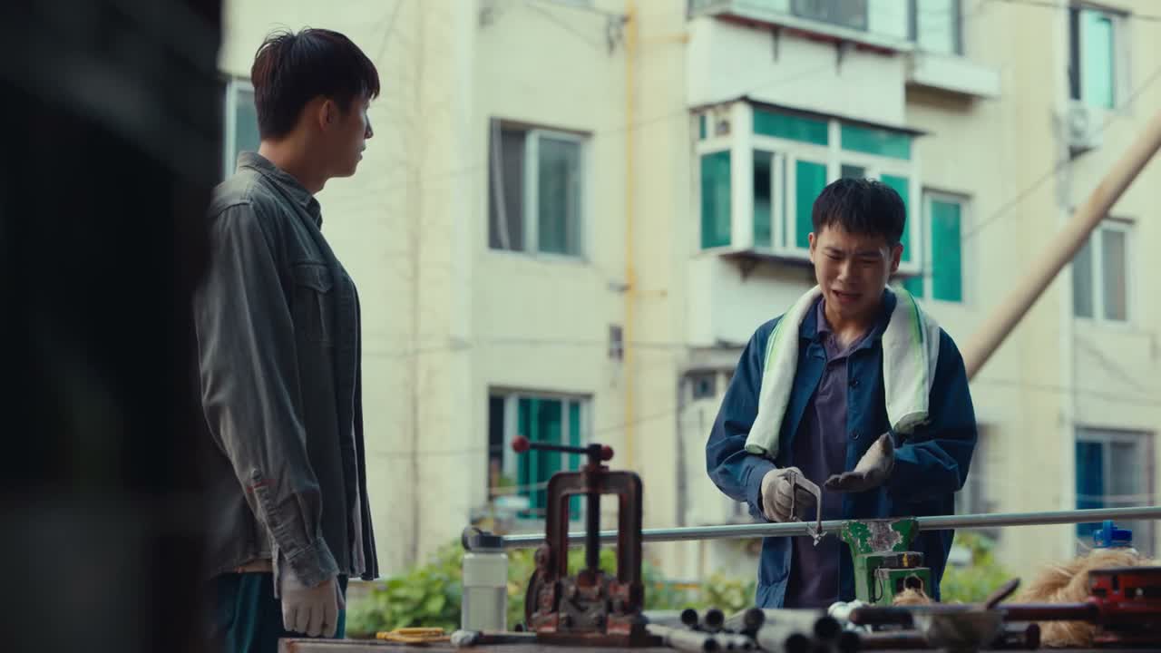 你看我现在又是拉拉锯锯
