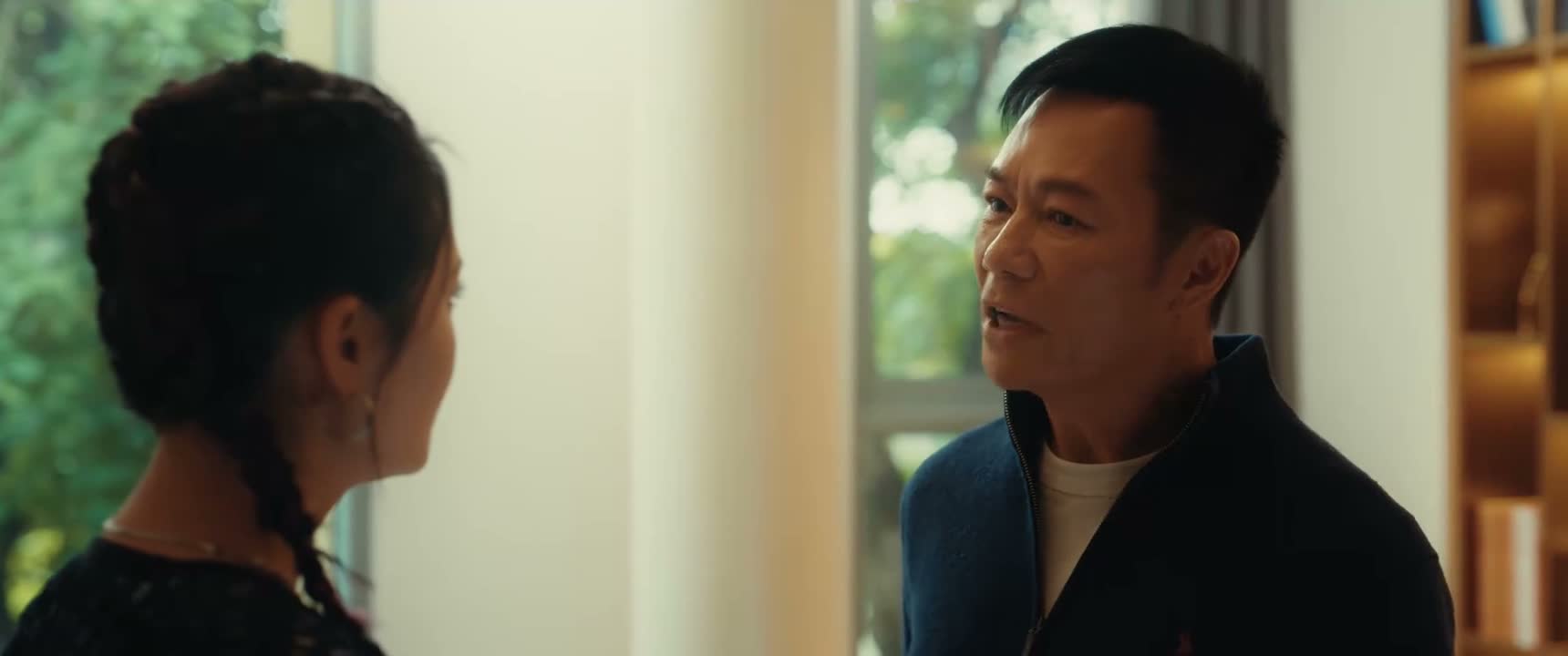 居然还为他争风吃醋
