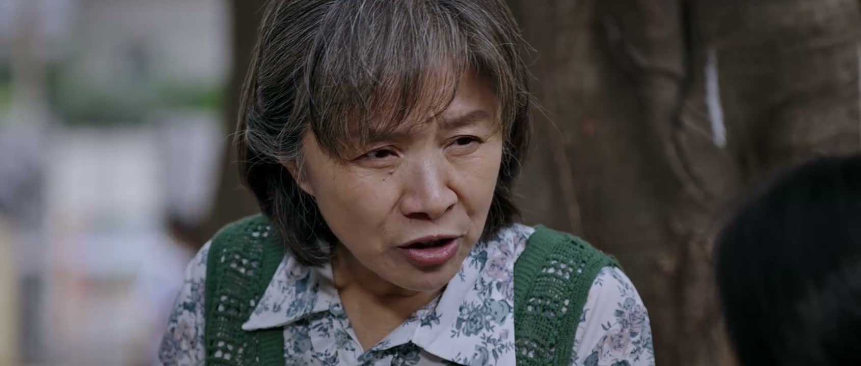 像关照女儿一样关照她