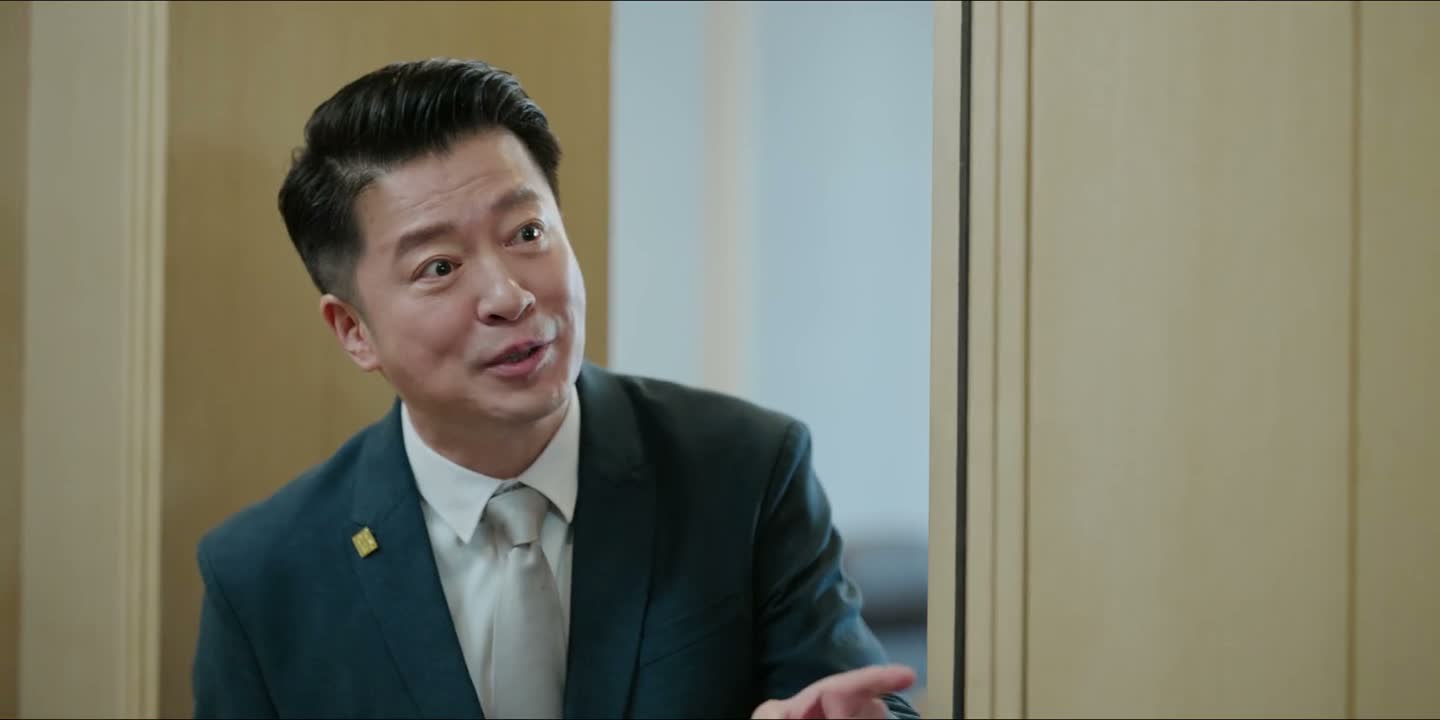 我把我办公室腾出来给你用了