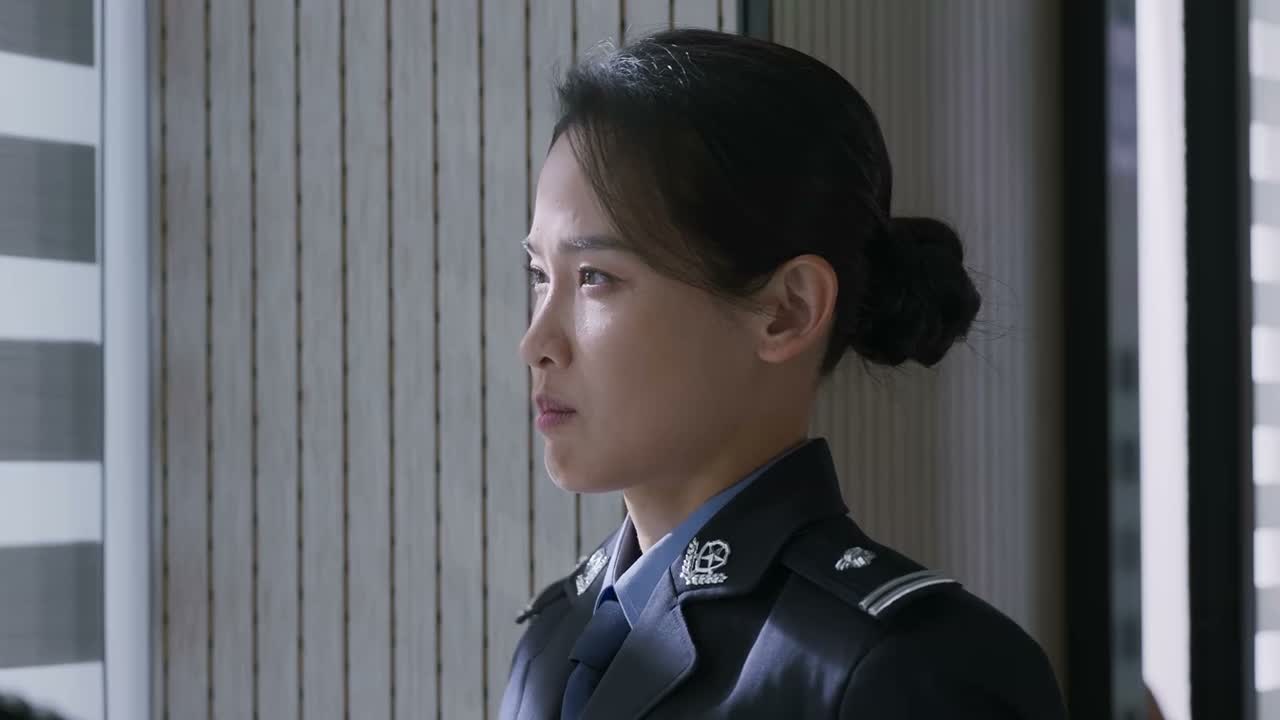 要么就是她俩一起隐瞒真相