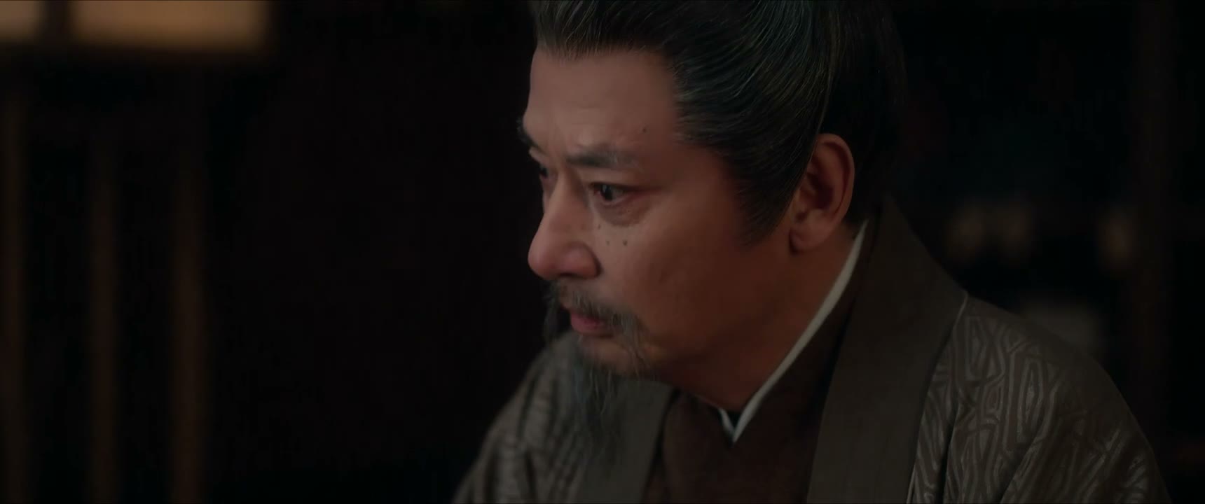 端王利用 带入歧途