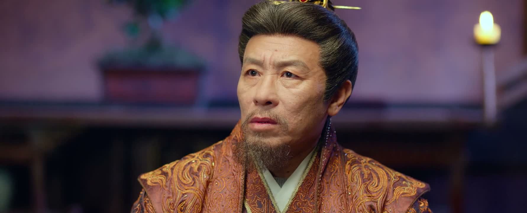 朝中许多官员皆深陷其中