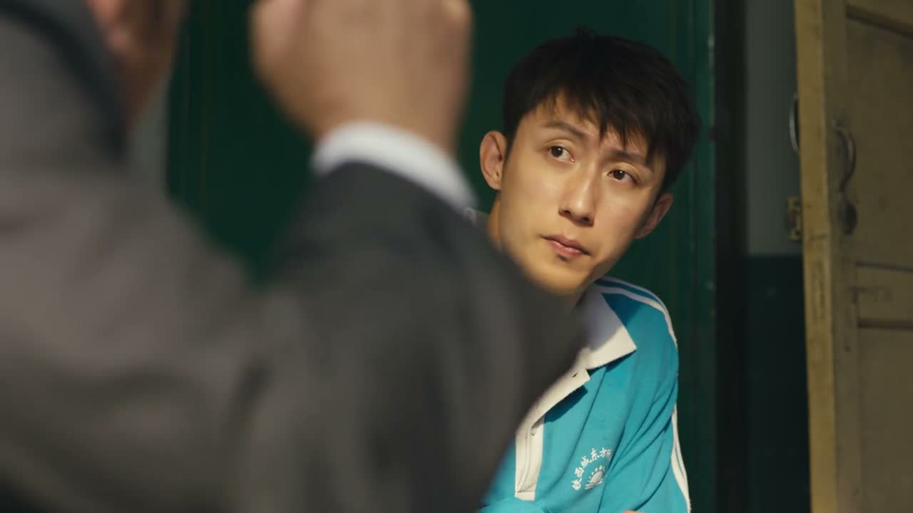 就在你耳边绕来绕去