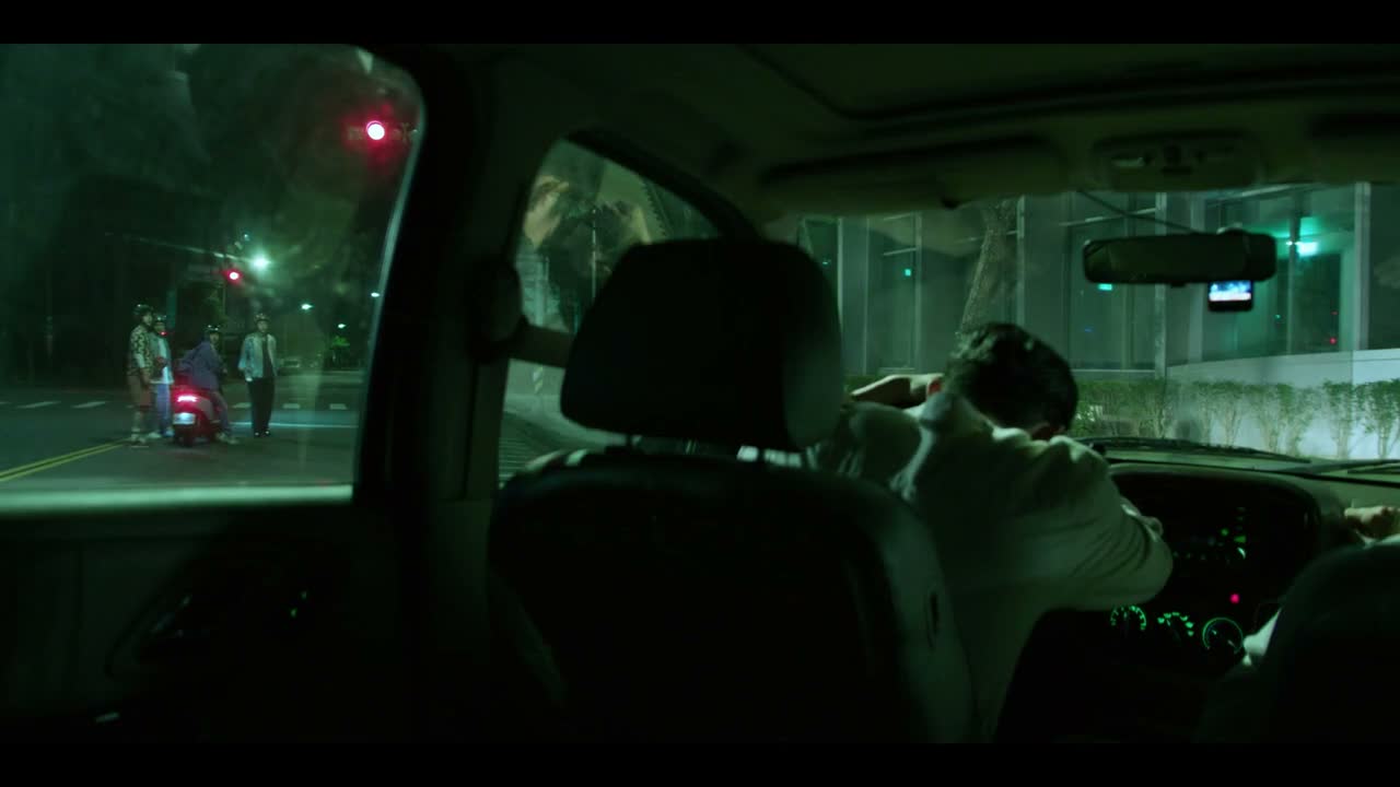 靠 出事了