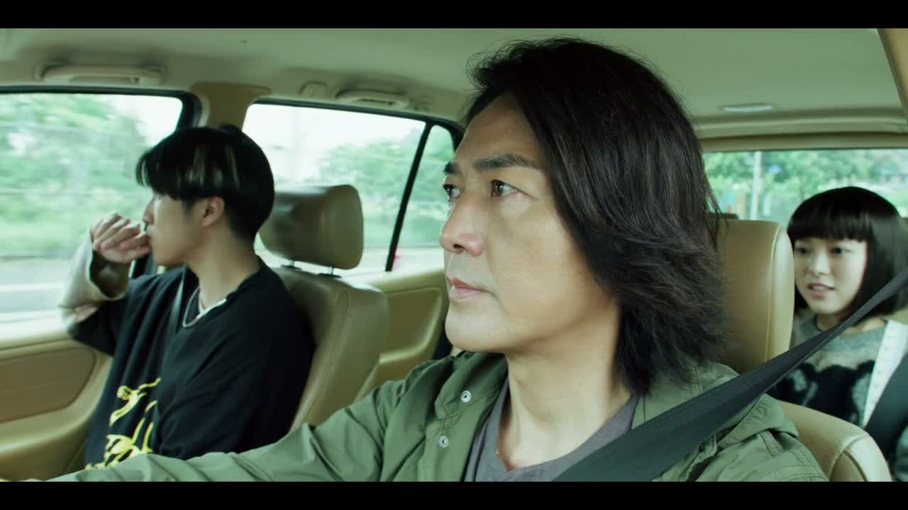她很常会跟我分享她小时候的事