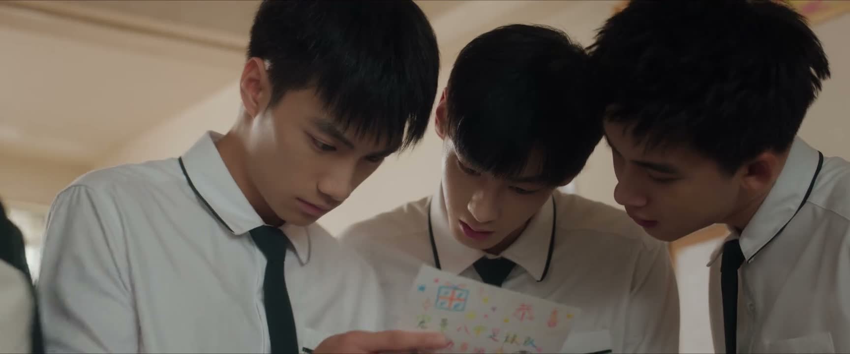 那我要球星签名球衣 那给我看看 不对啊