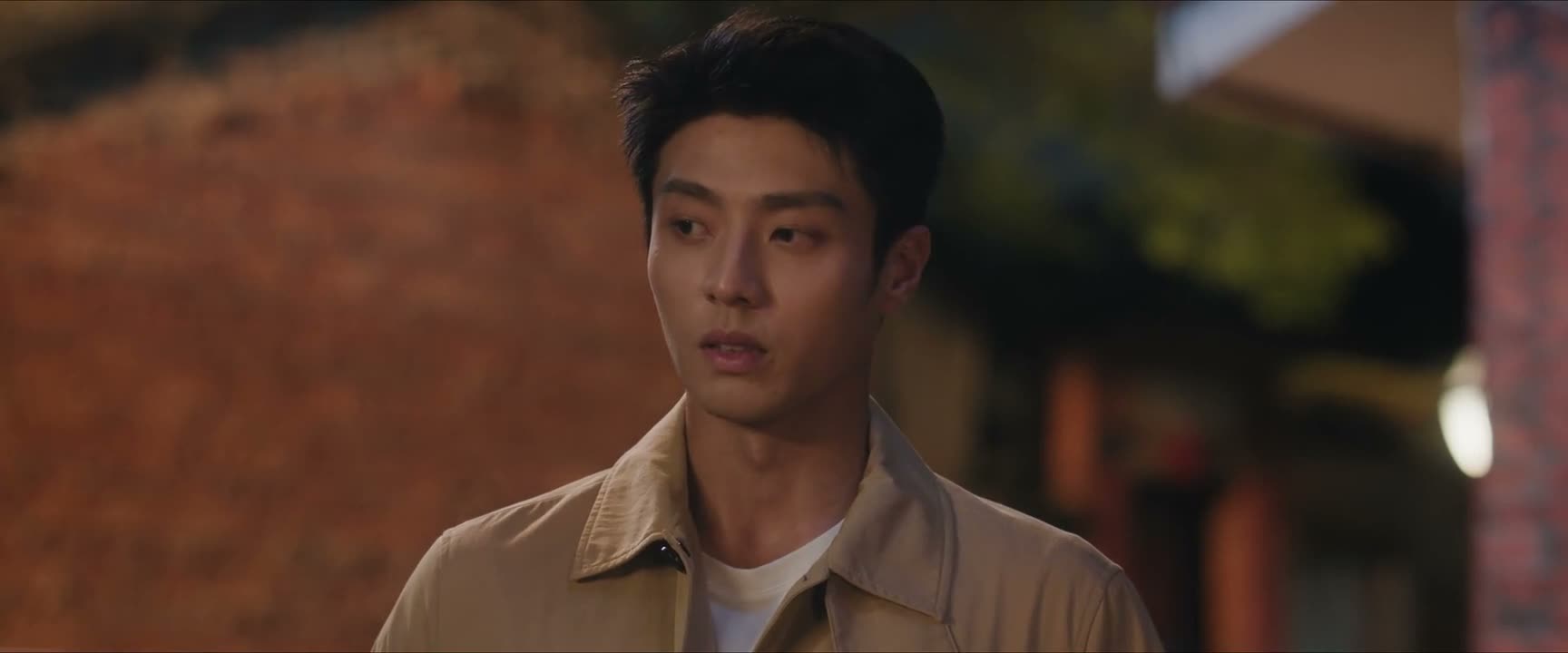 我看你的车停在这挺孤单的