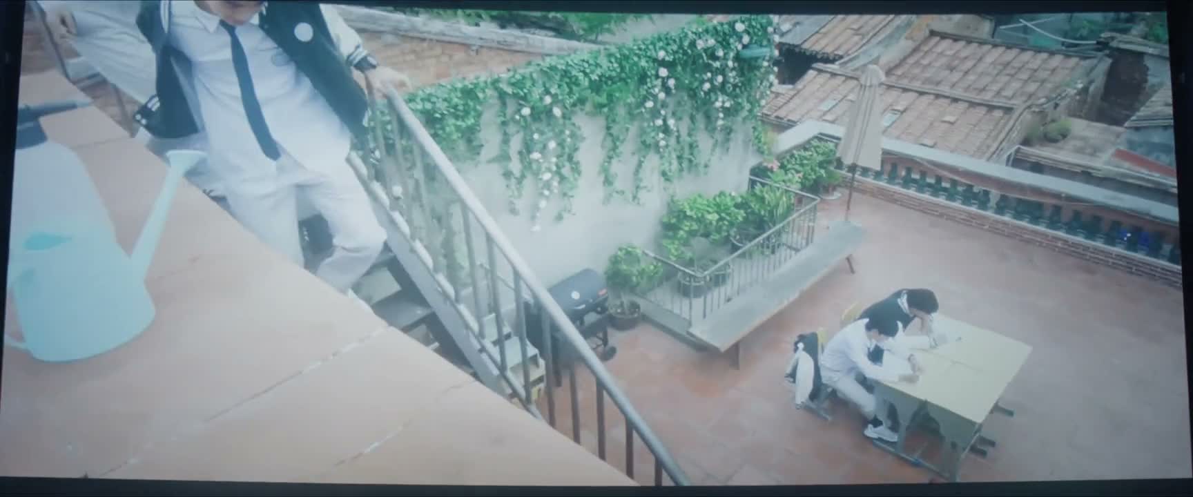 咱也不知道他是真写还是假写喽