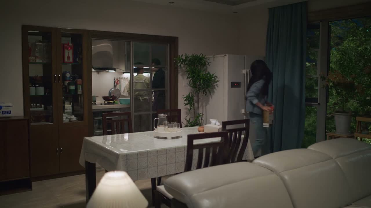 那酒 拿的我心肝疼