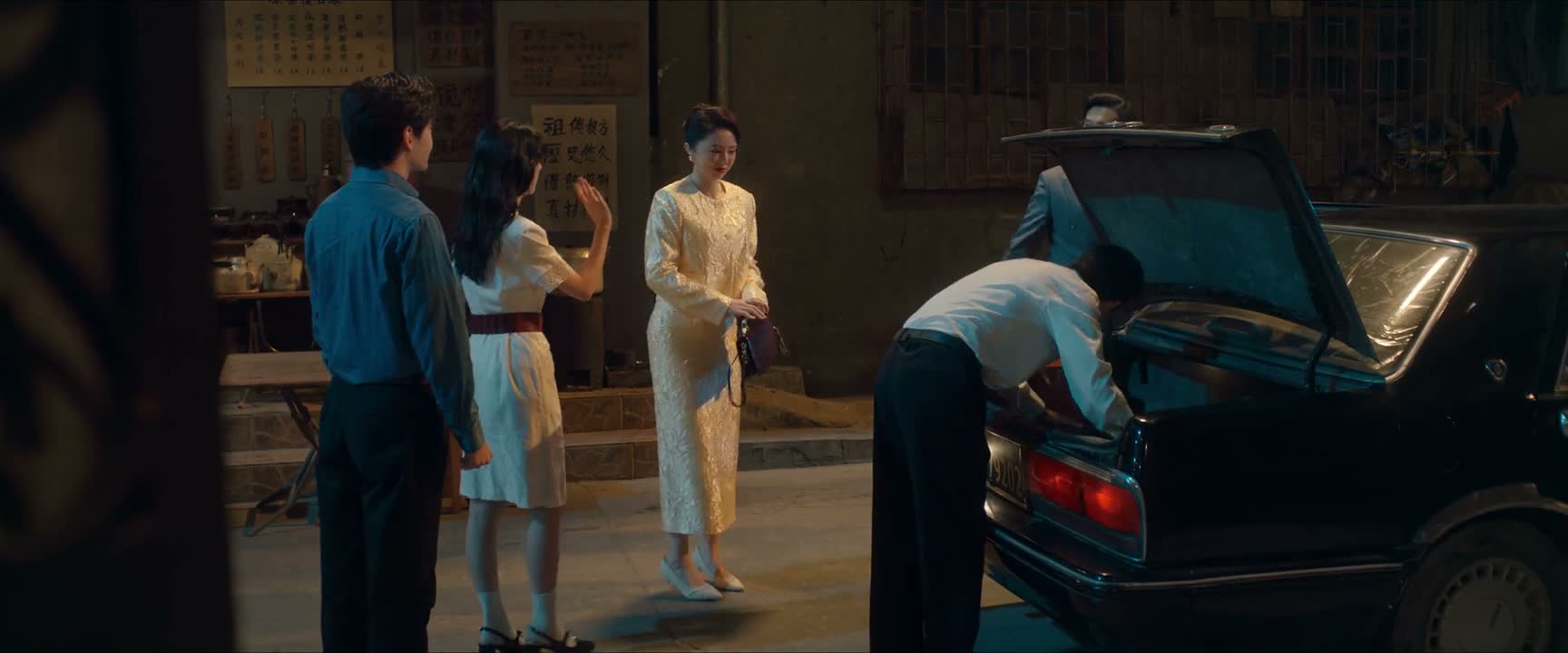 拜拜 妈 走吧 上车