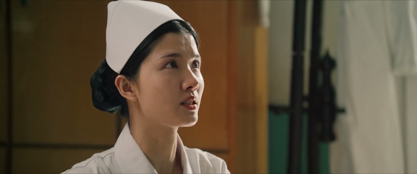 青一块紫一块的 是是是