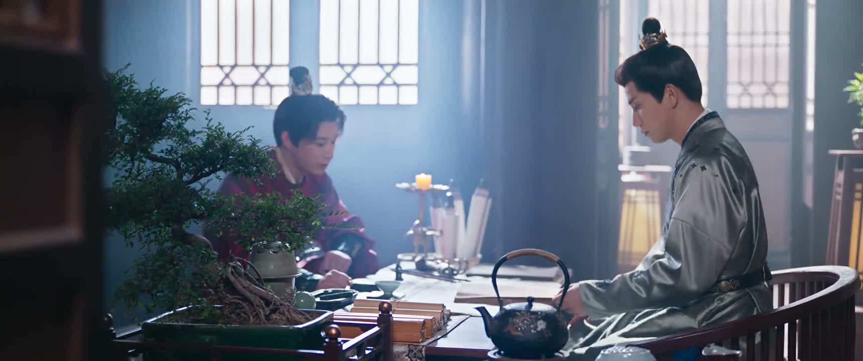 估计是怕东西扎眼不好出手