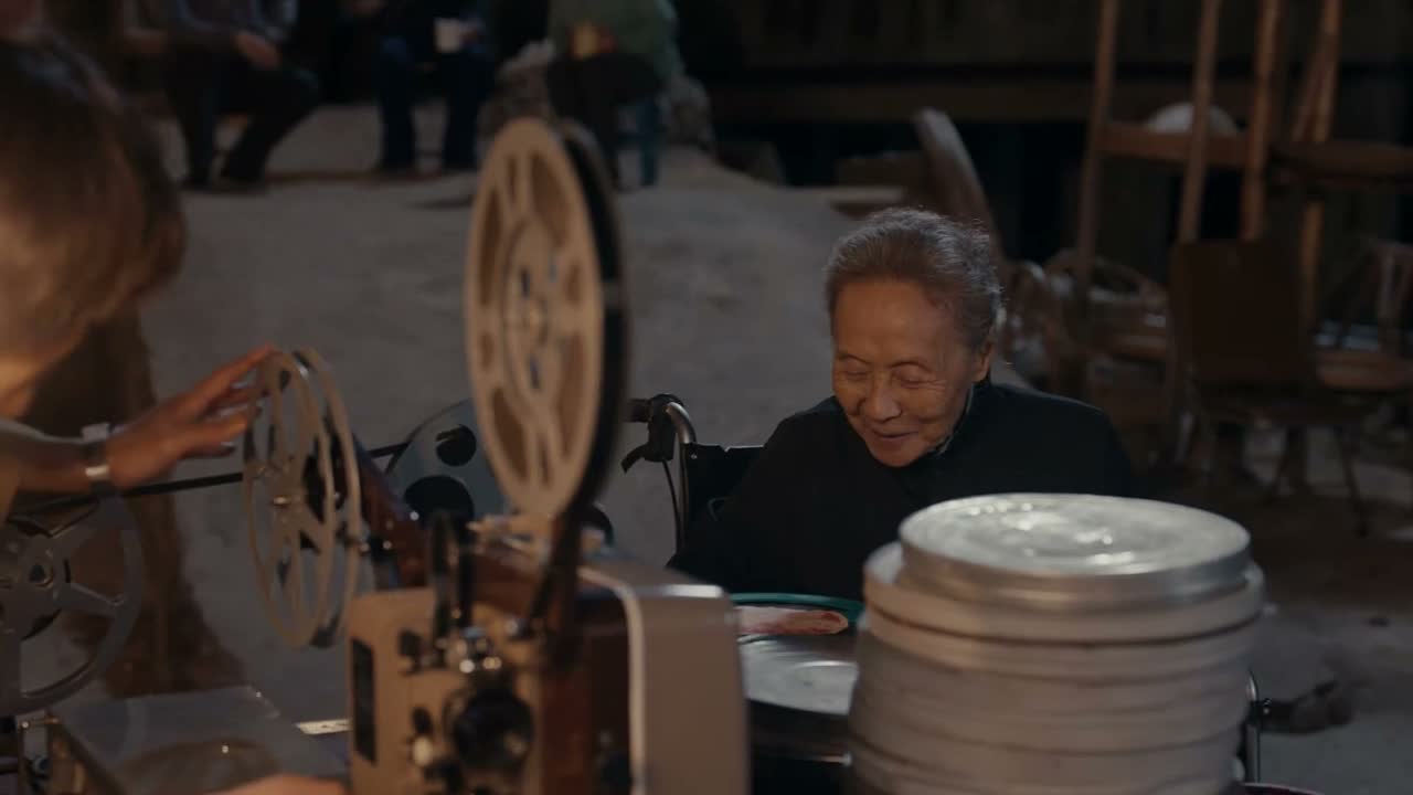 都是赵丹的电影 可不是嘛