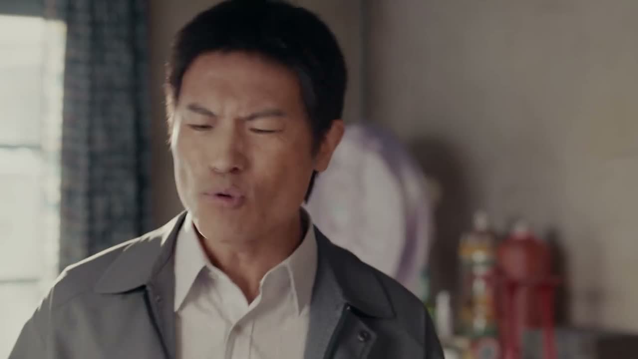 你不用在唱歌的时候 一定要打扮成那样吧