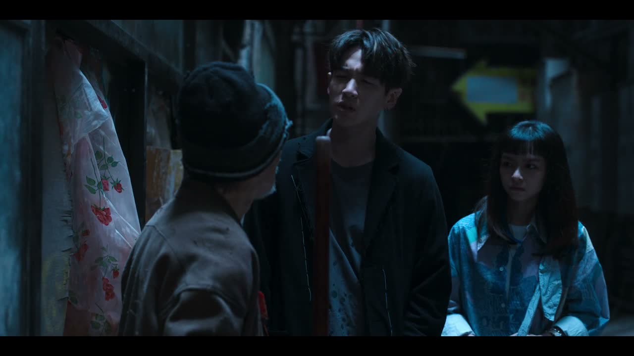 - 你留下来干吗? - 那你留下来干吗?