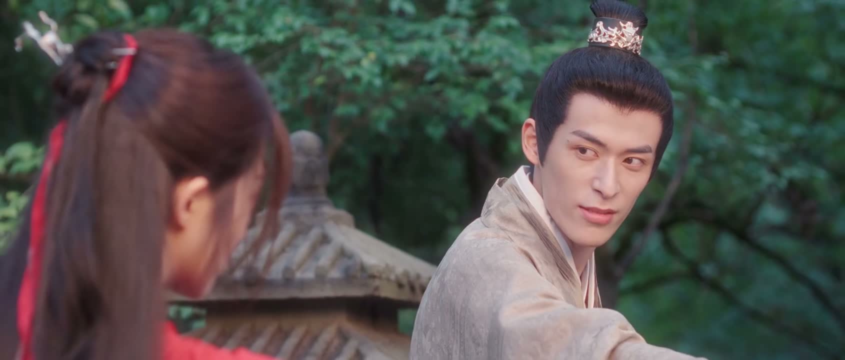 与妻子在湖畔散步时所创