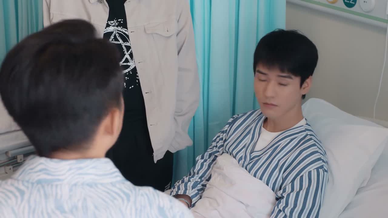 你这都躺了一个多星期了