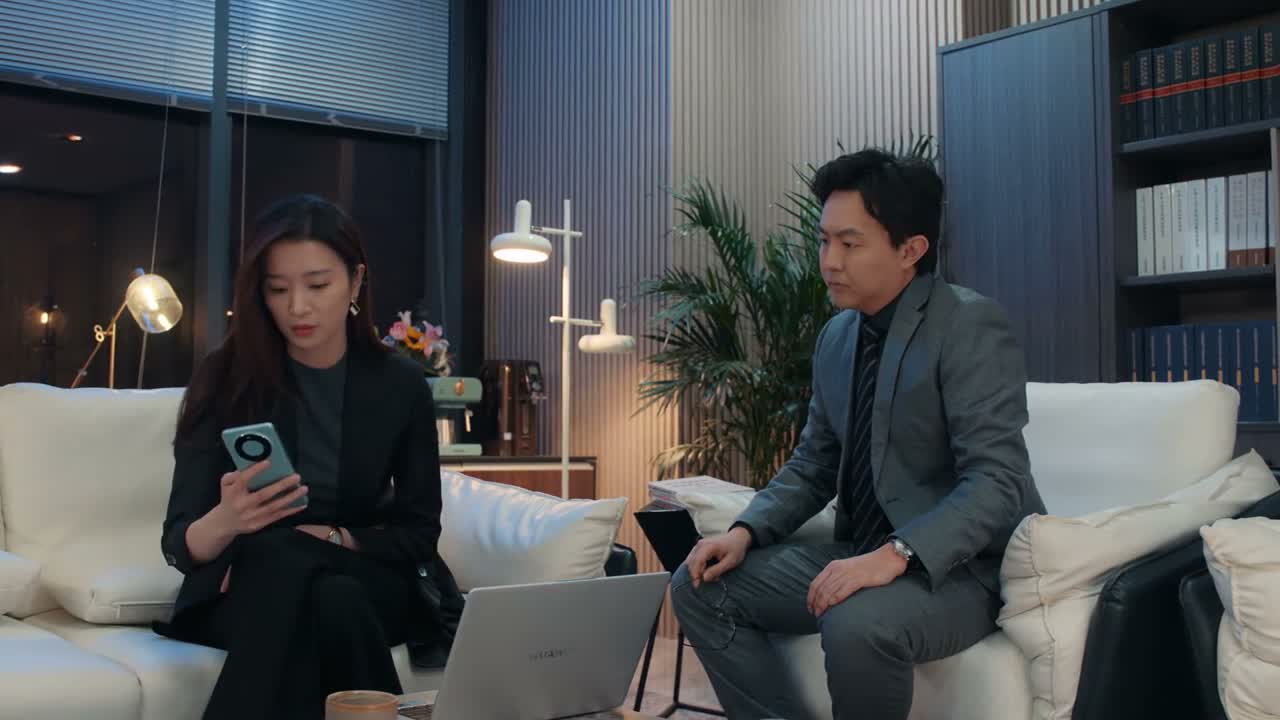 我还跟她有点缘分呢