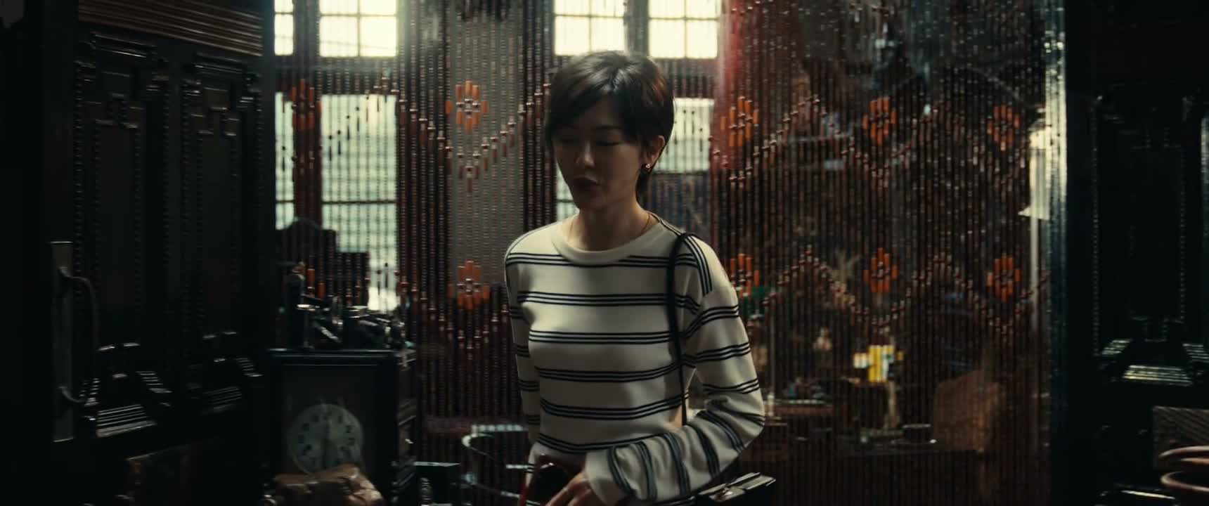 不好意思啊 鸿老师 你让那么小的一个小律师