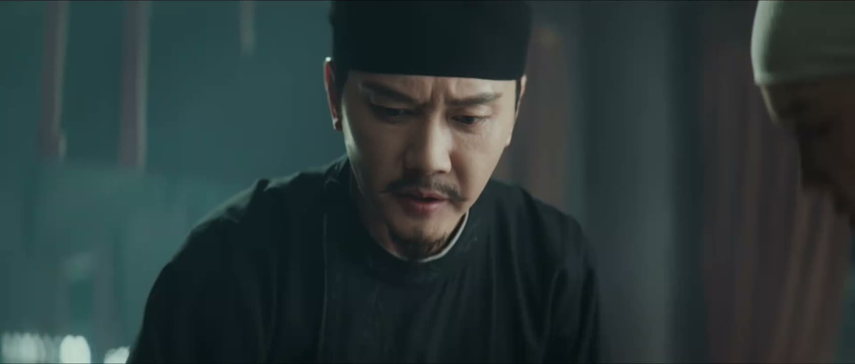 定是看到了什么惊惧之物