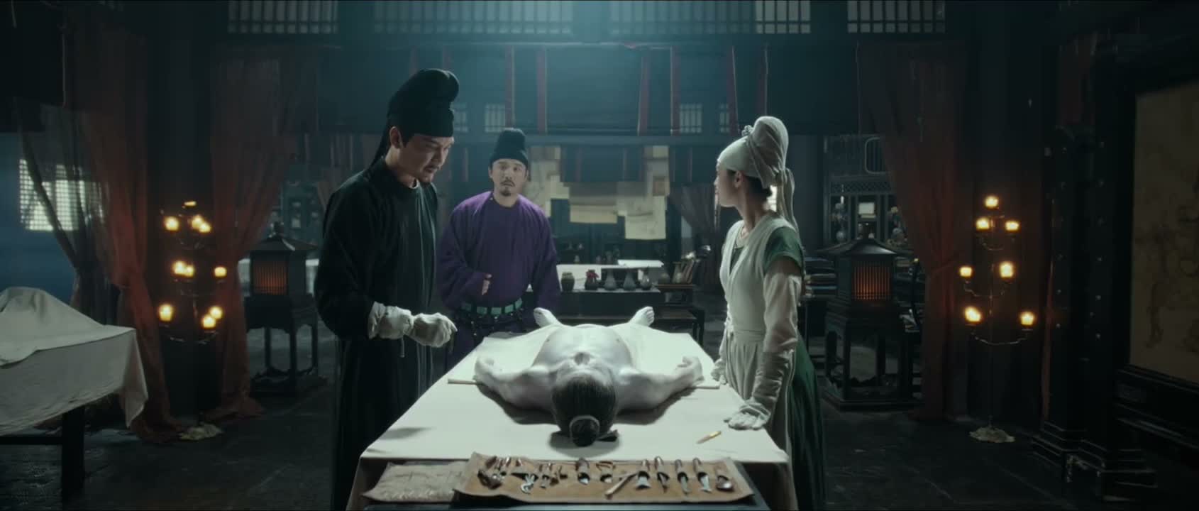 怕是被什么药物迷了心智