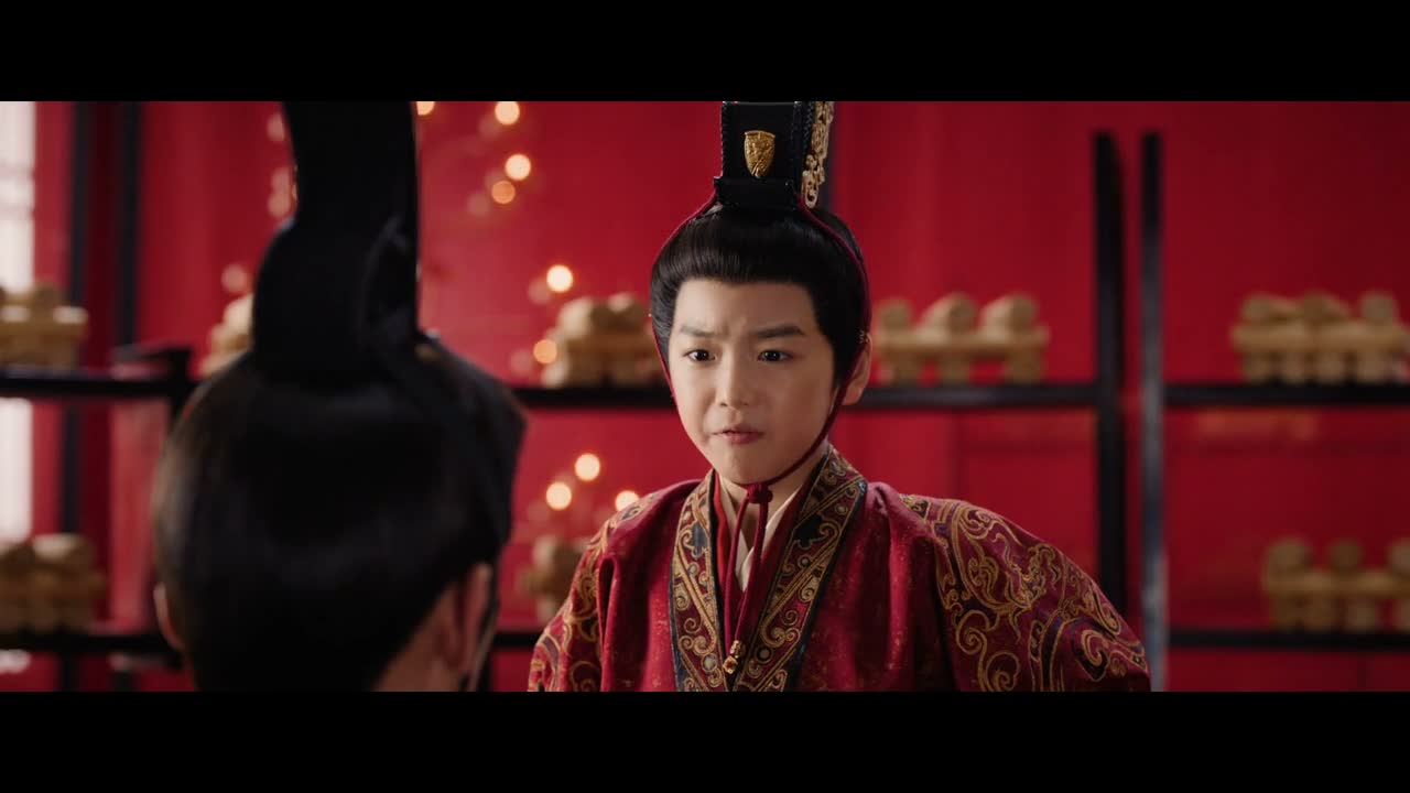 就因为她的父亲不在了
