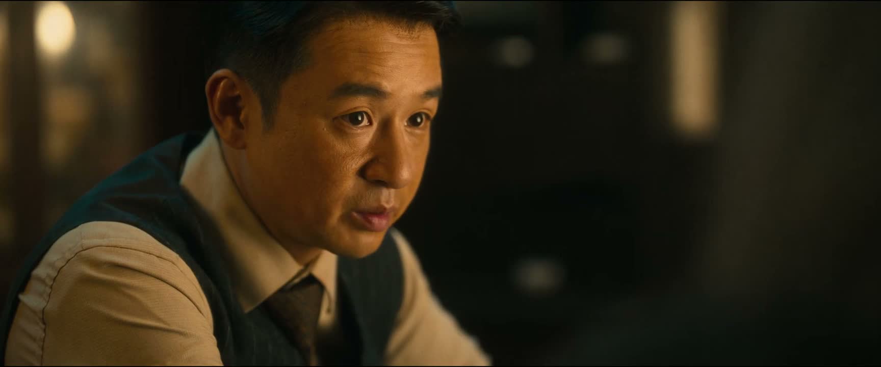 耳朵也背 眼睛也花
