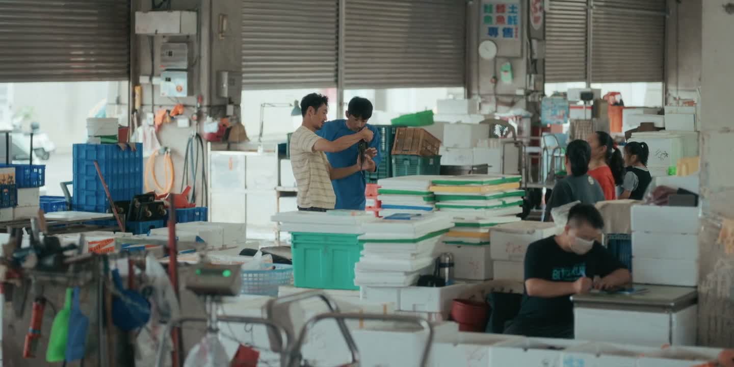 肚子扎实有弹性