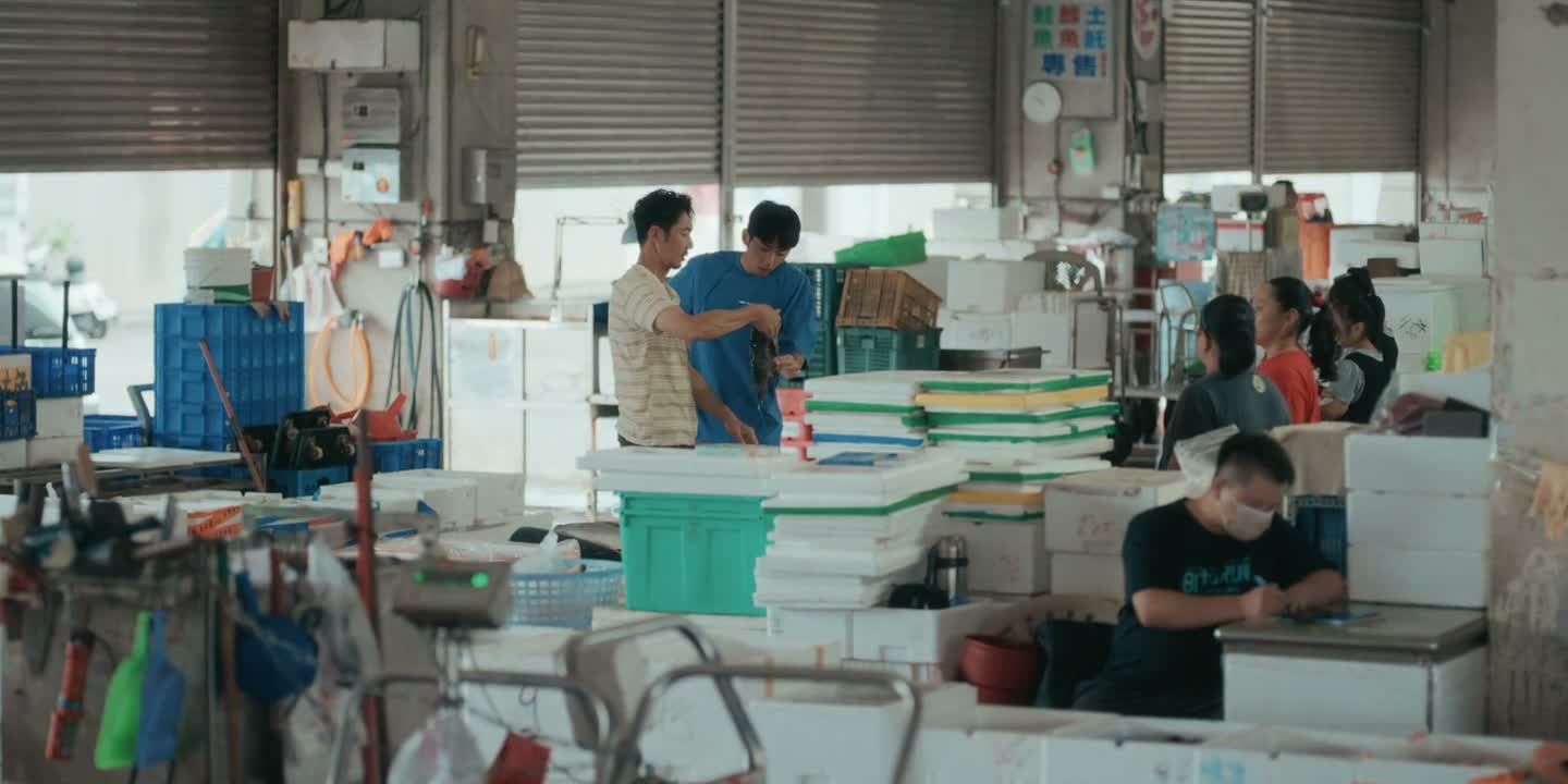 来闻闻看 有没有味道