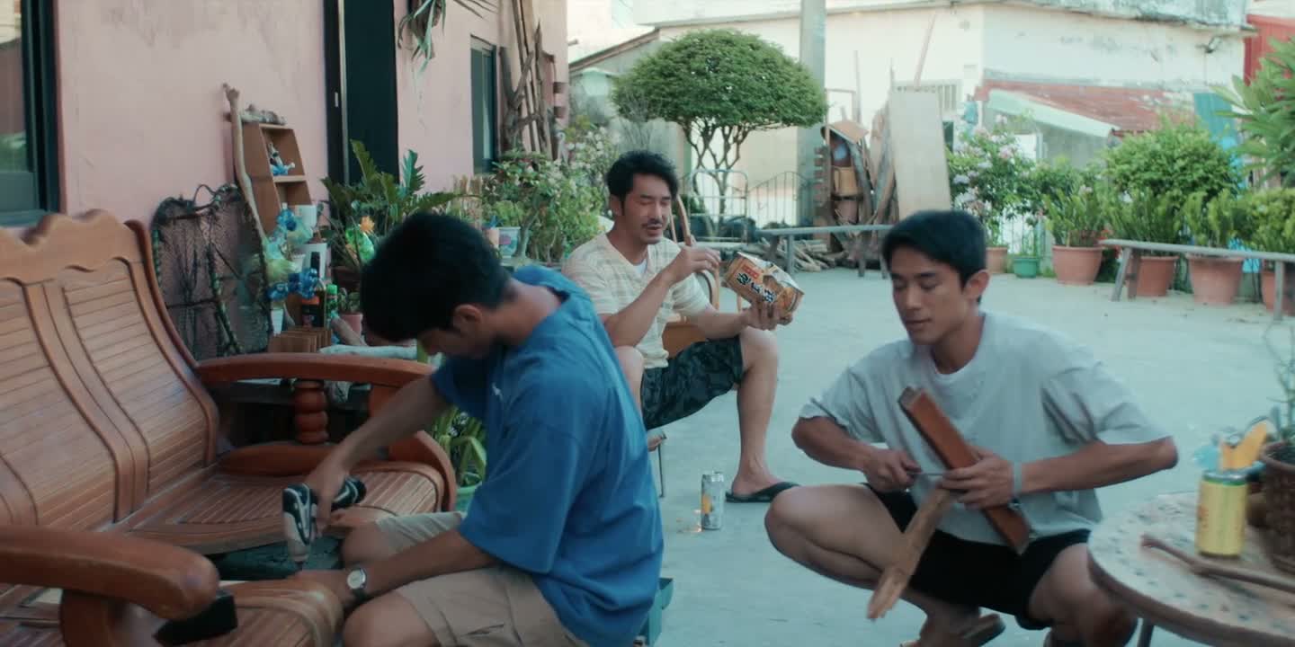 我等下要睡觉 你不要吵到我