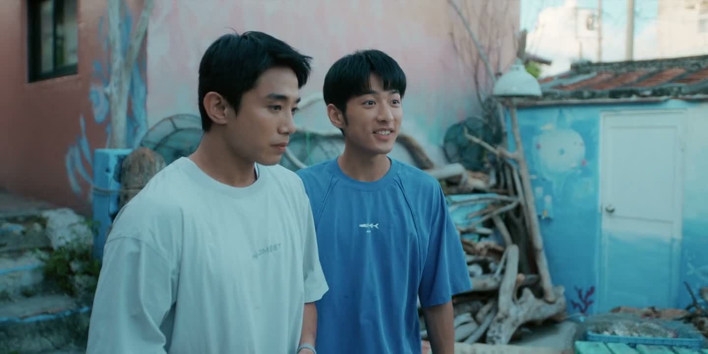 先生 你要入住是不是