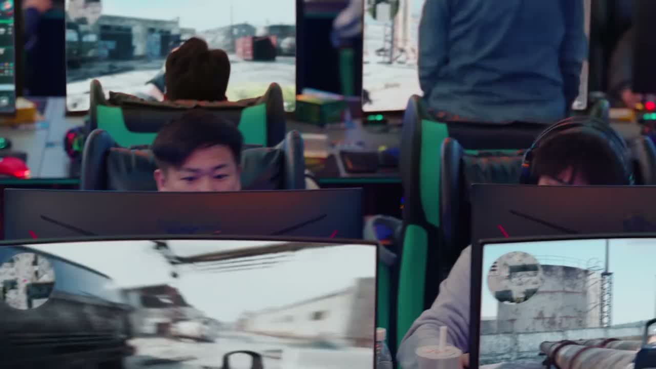 绝对是游戏问题 我都卡八回了