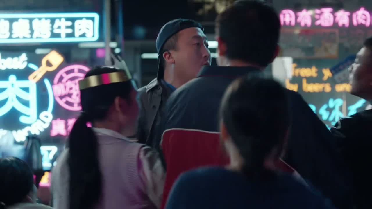 你干嘛啊这是 我这不是为了给你们助兴吗