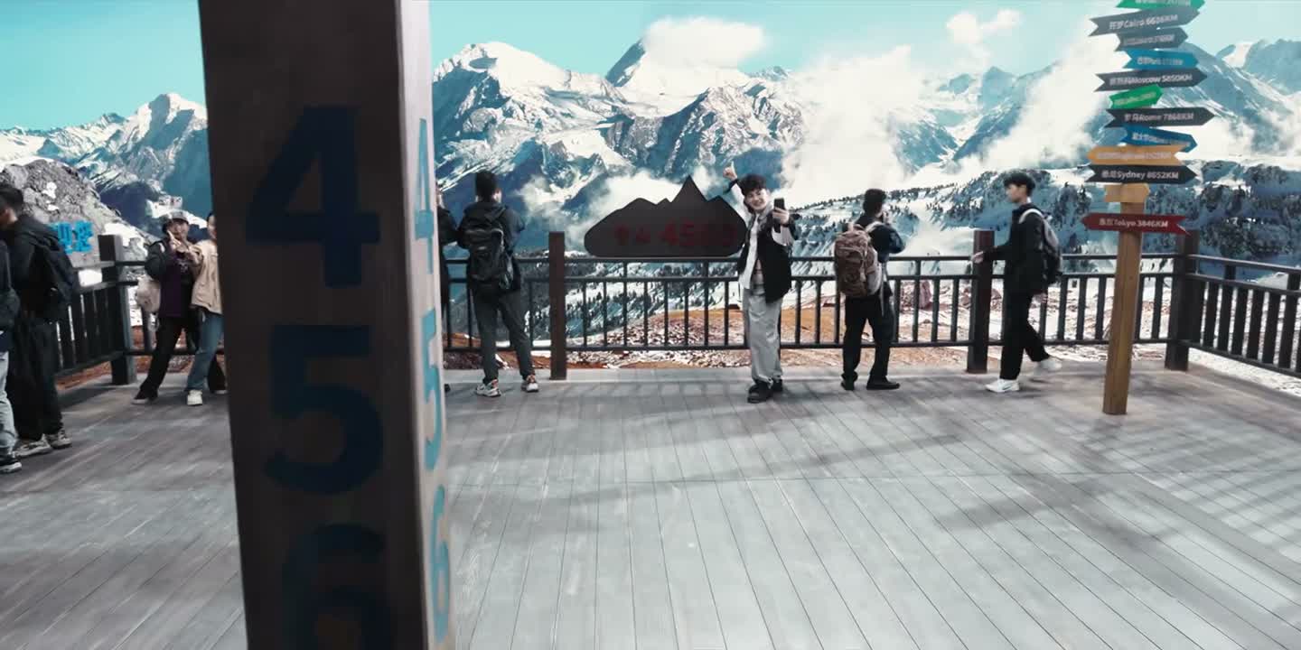 就瞒着妈妈逃学去了雪山