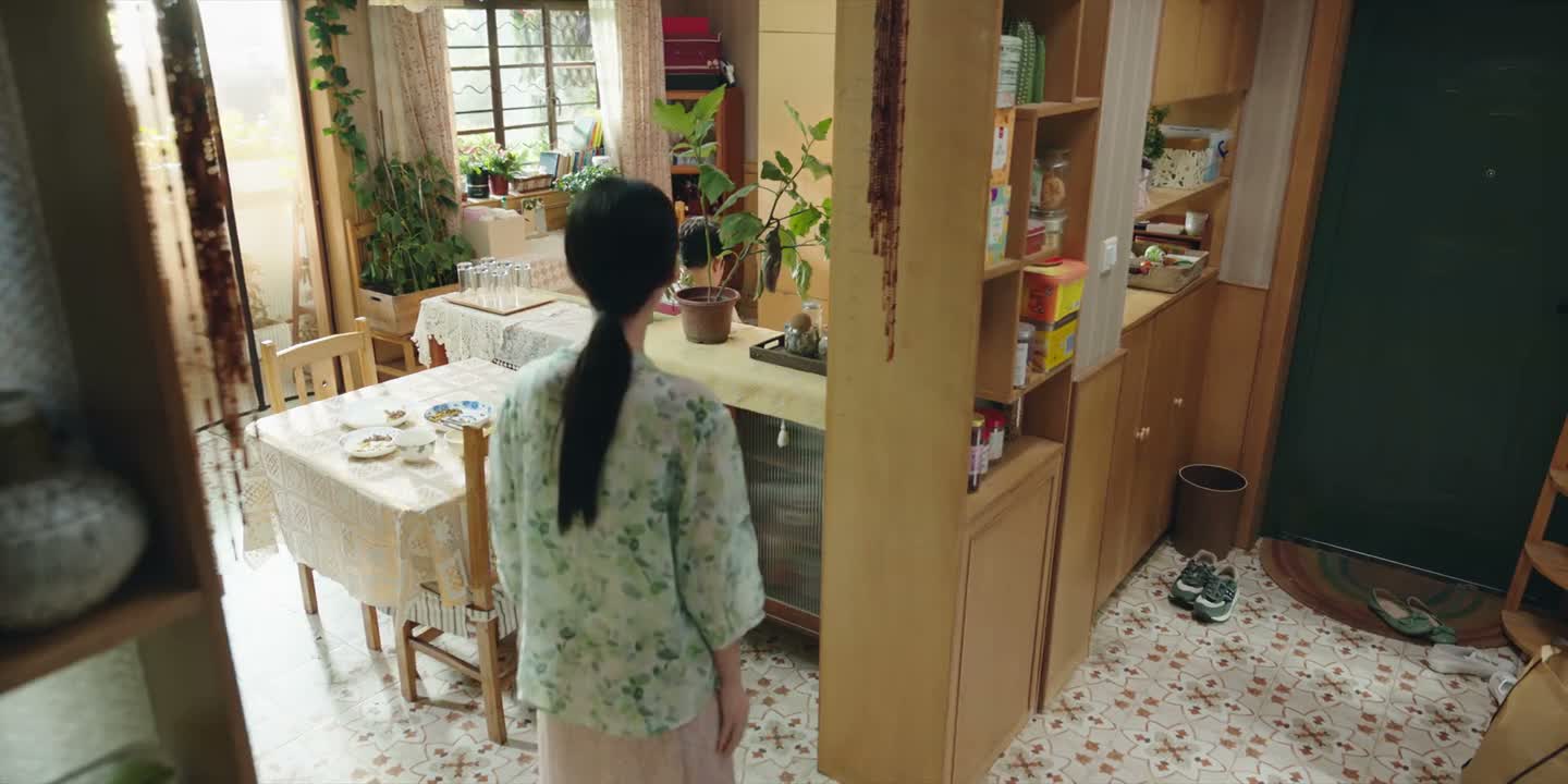 走那么老大半天你动都不动