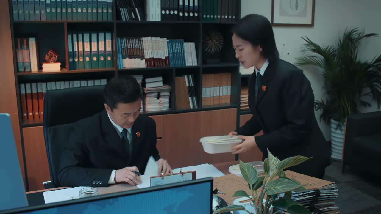 那也不耽误 先吃吧
