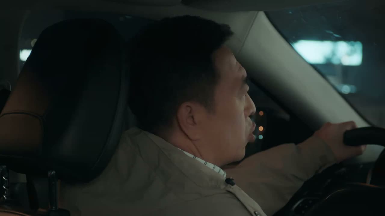 是我们这些大人 让你失望了
