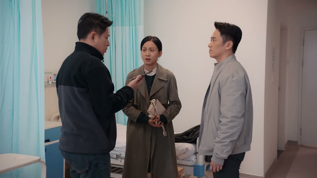 她过得一点都不快乐