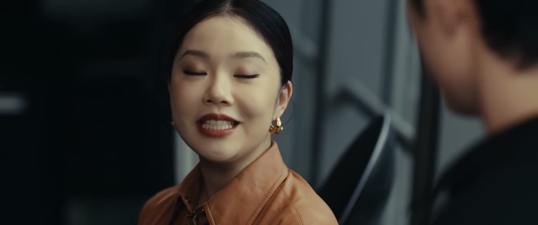你奶奶也希望我们可以 尽快把婚礼办了