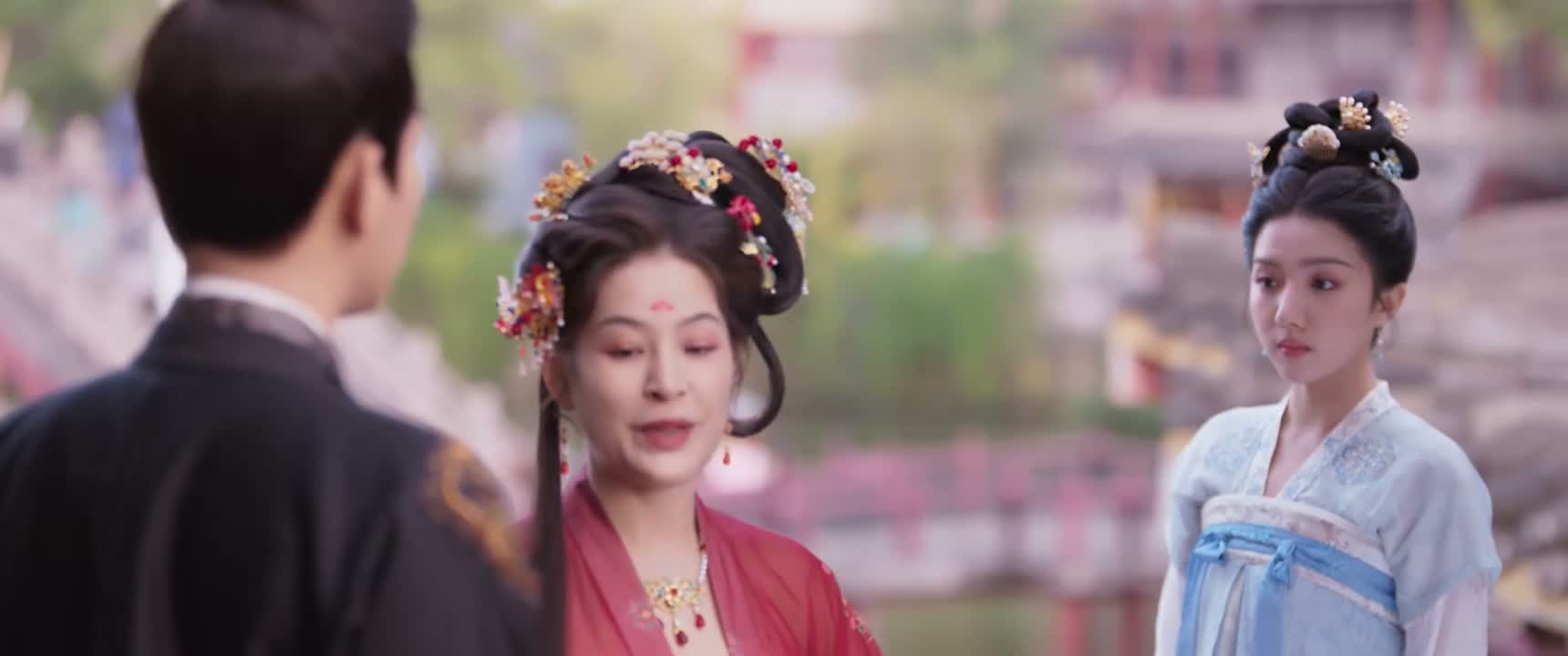 那奴婢便不再打扰二位了