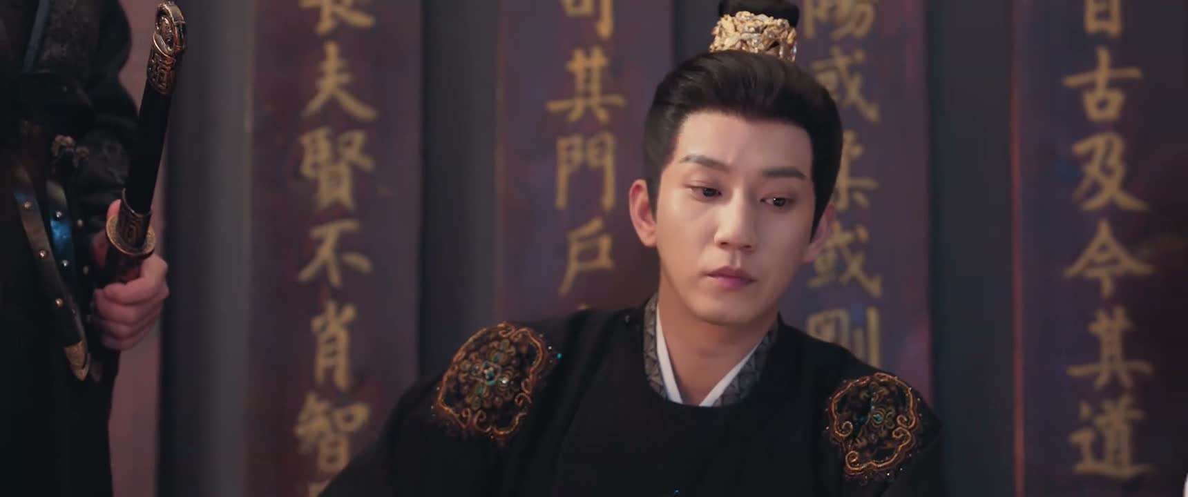 我们都尊重她的遗愿吧