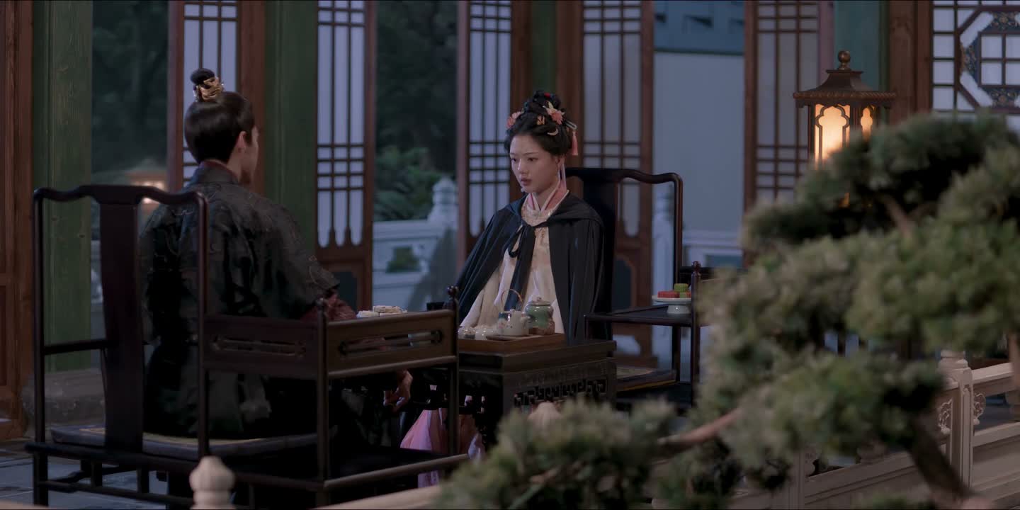 您已经明知被人盯梢了