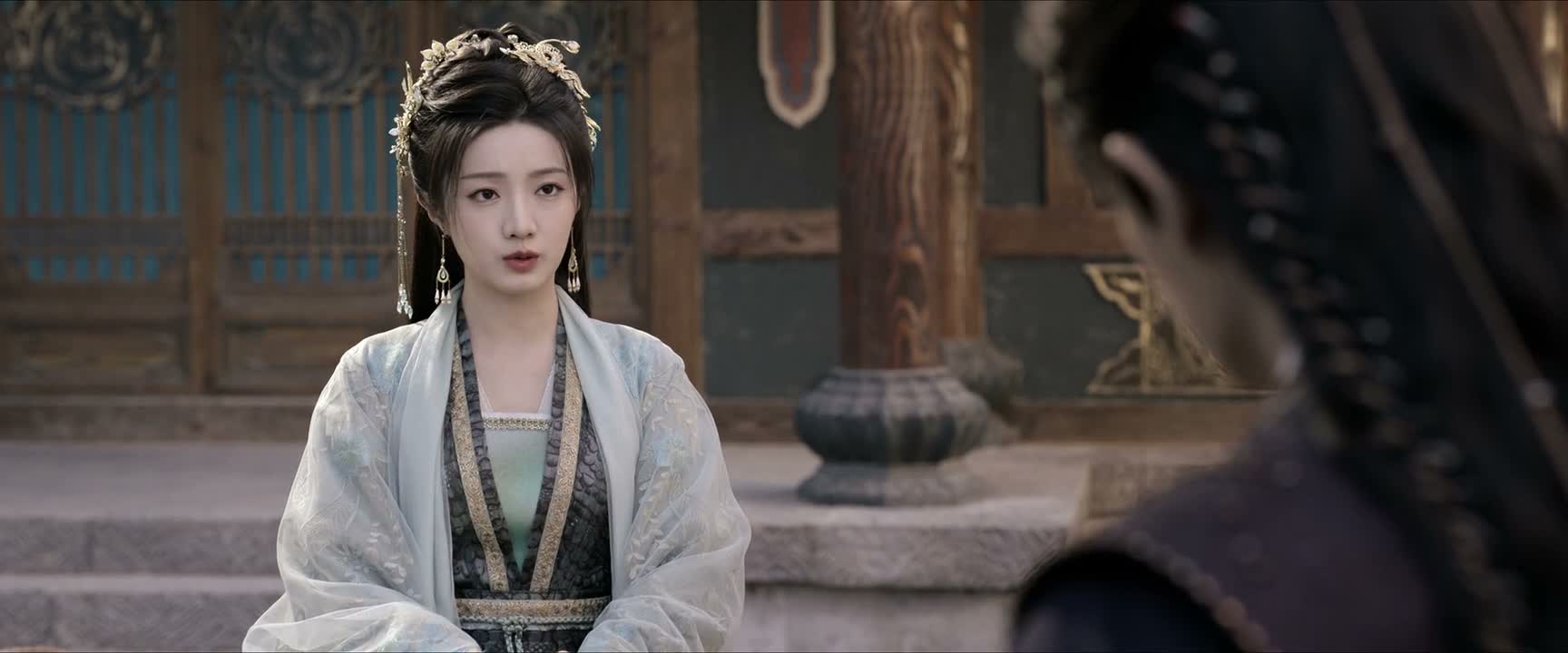 专靠吞噬精血激发能量