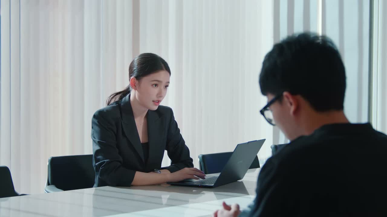 而是希望和你们坦诚相待