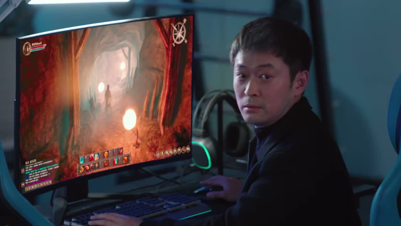 深渊也在凝视着你