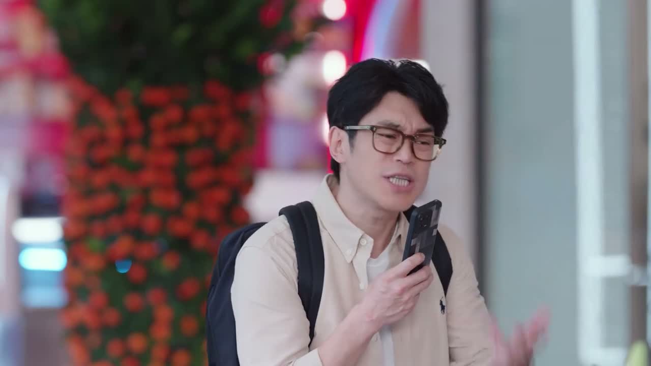 我都写了五十六稿 我都写成另外一个故事了