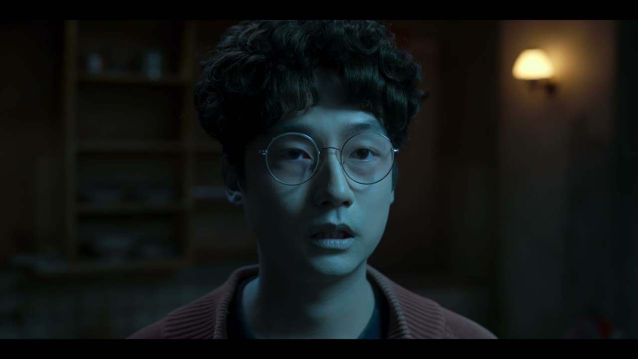 姓韩的 你不是说这层楼 有很多小孩吗?
