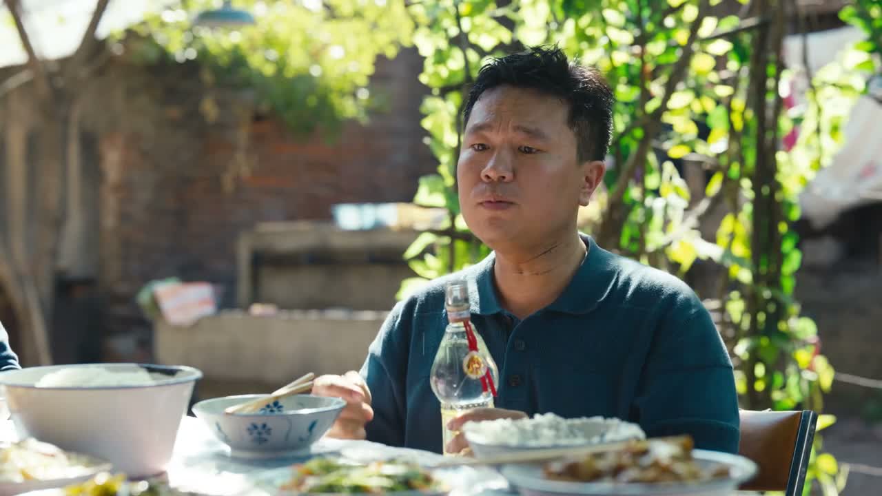 那不都说喝 喝点酒解解乏